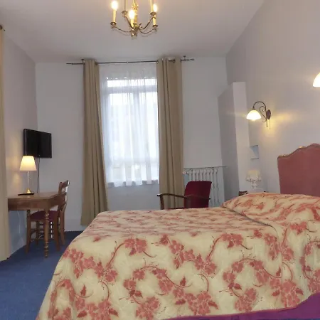 Des Thermes Hotel Bourbon-lʼArchambault