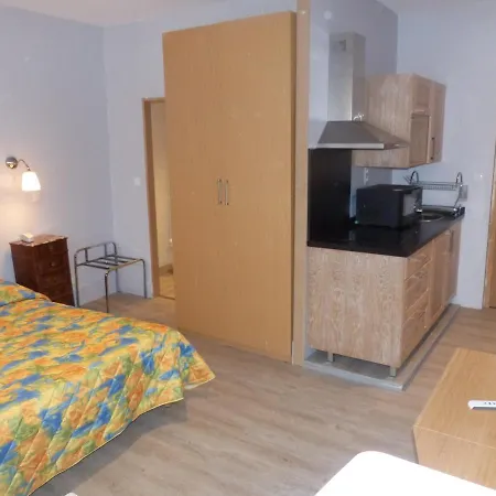 Hotel Des Thermes Bourbon-lʼArchambault